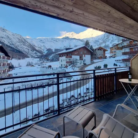 Berghof 2nd Floor Apartment Saas-Fee