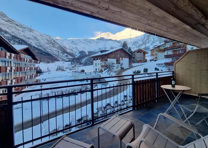 Berghof 2nd Floor * Зас-Фе